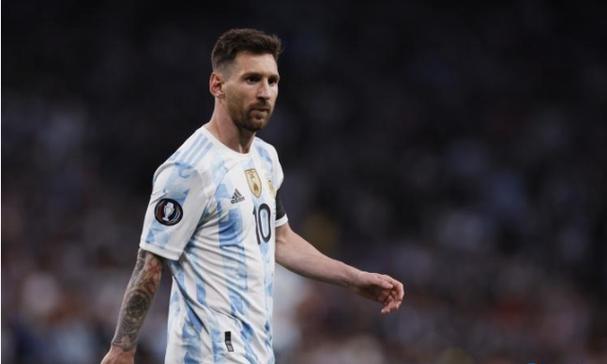 道琼斯指数涨幅扩大，现涨1%，最新报47203.67点